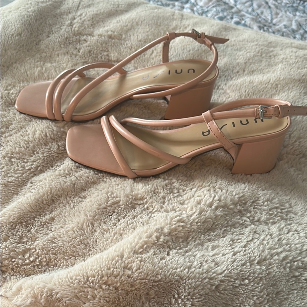 Pale pink Unisa strappy sandal 8 - Picture 8 of 8